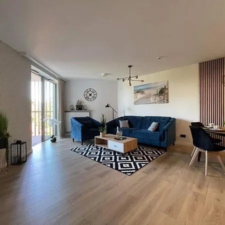 Pinea Max 公寓 波别罗沃